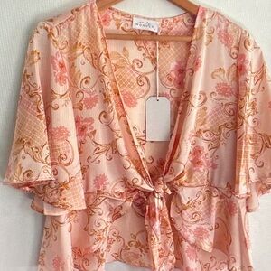 Elegant Women's Pink Floral Blouse